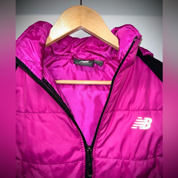 New Balance Jacket - Picture 2 of 4